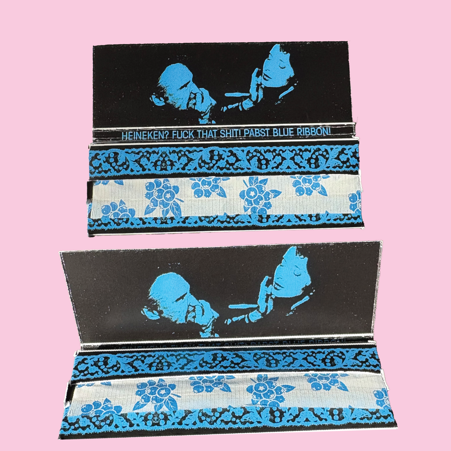 Blue Velvet Blueberry Flavored Rolling Papers