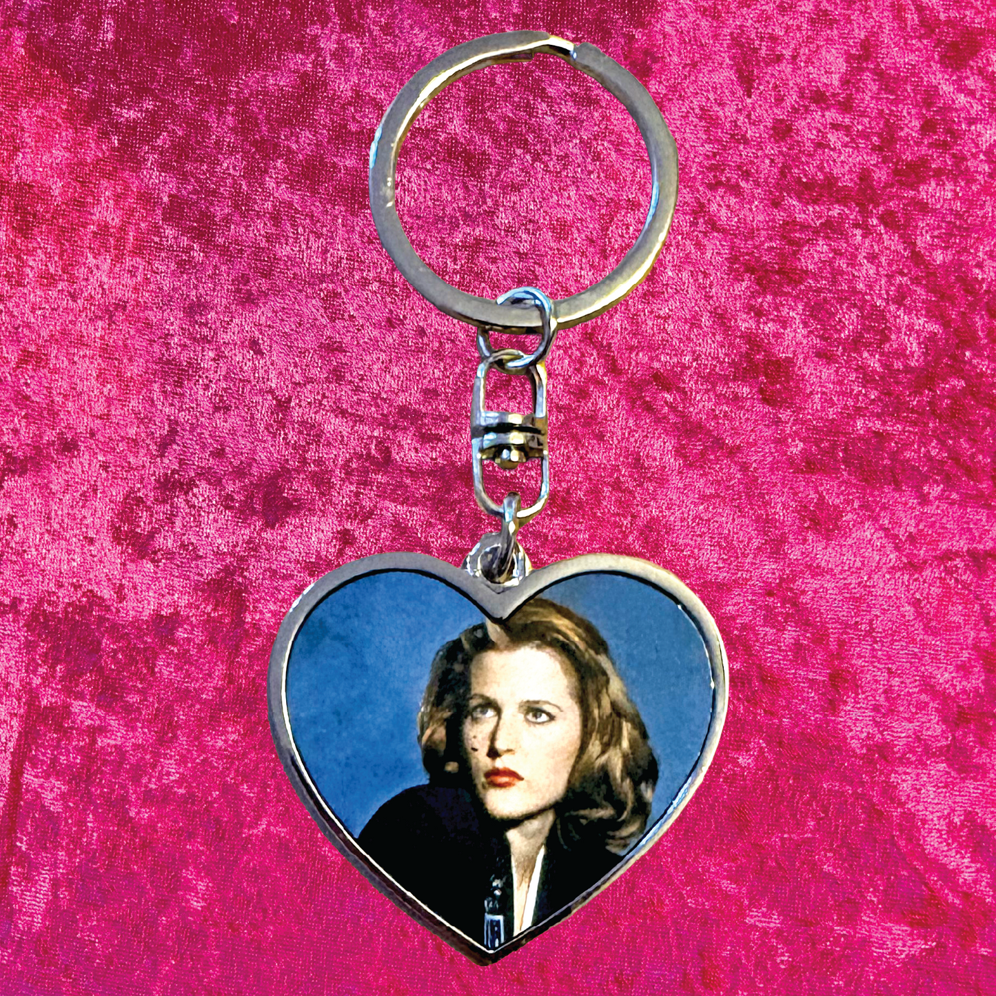 Dana Scully & Fox Mulder X-Files Heart Keychain