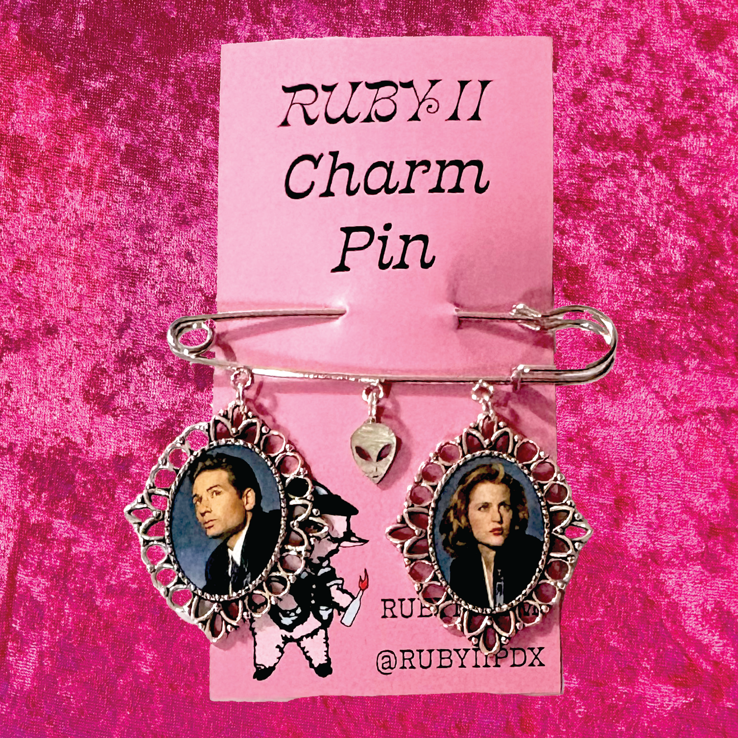 The X-Files Mulder & Scully Charm Pin