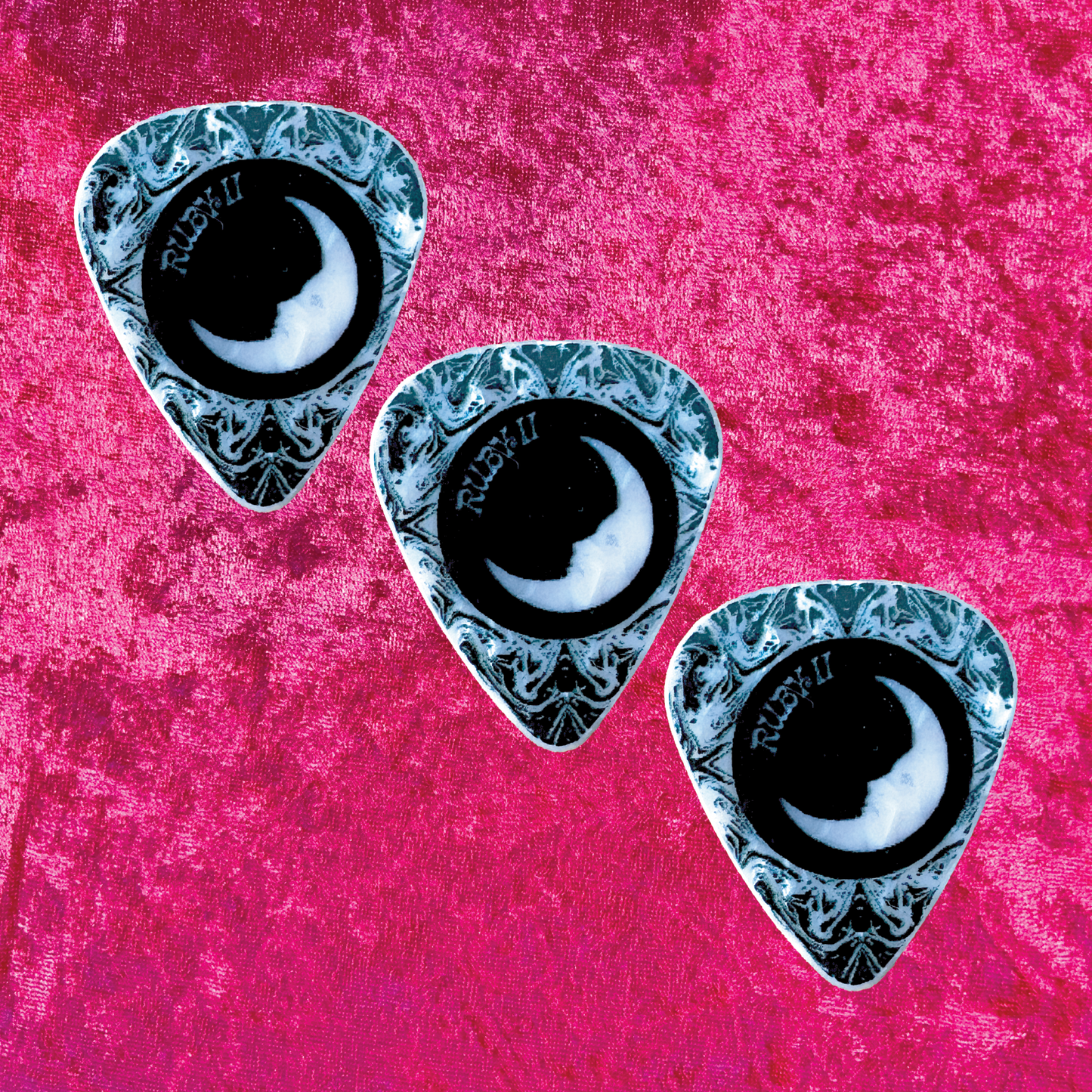 La Luna Pearl Guitar Picks (3 Pack)