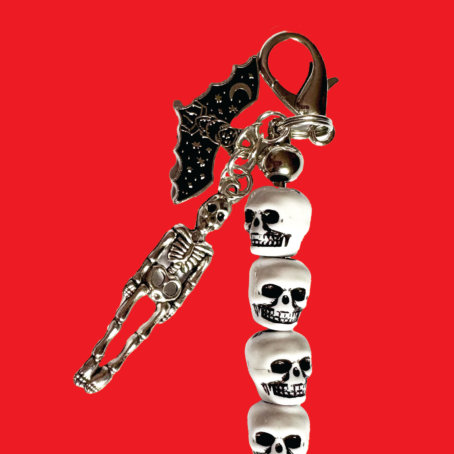 Spooky Roach Clip