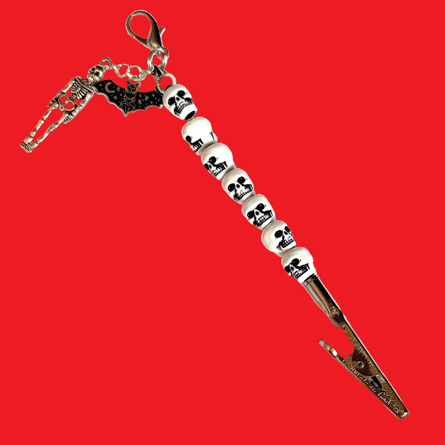Spooky Roach Clip